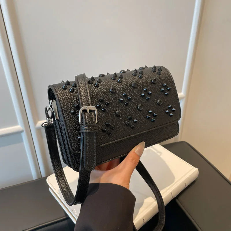 Fashion Latest Girls Handbags for Women PU Luxury Small Square Bag with Polyester Lining